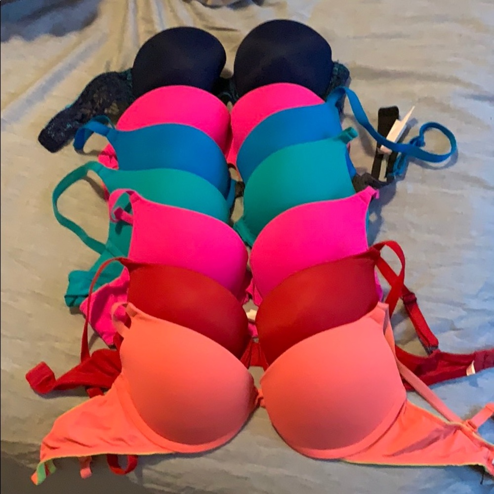 7 VS Pink Bras
